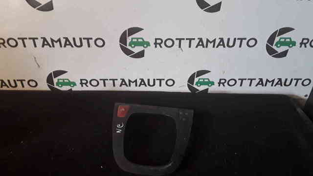 Pulsantiera cruscotto Fiat Nuova Croma PULSANTIERA CORNICE LEVA CAMBIO 939A1000